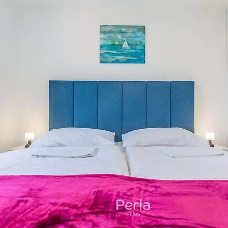 Gia With Heated Pool And Ocean View 4* Klimno