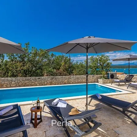Hotel Gia With Heated Pool And Ocean View