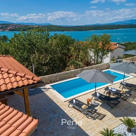 Gia With Heated Pool And Ocean View